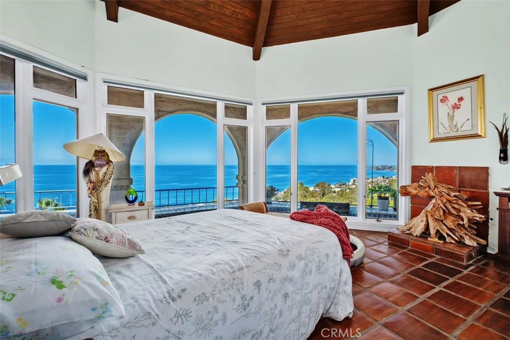 2399 San Clemente