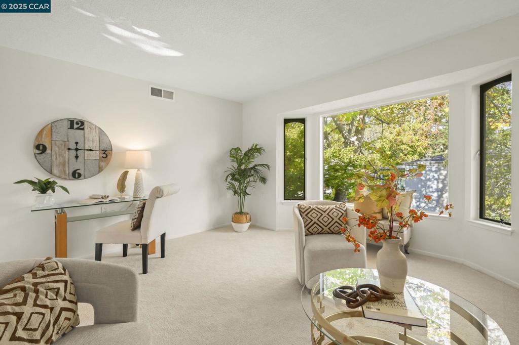 ROSSMOOR - Residential