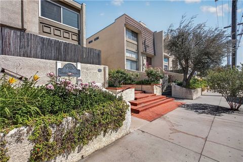 Photo of 9950 Topanga Canyon Boulevard #43, Chatsworth, CA 91311 (MLS # SR26084144)