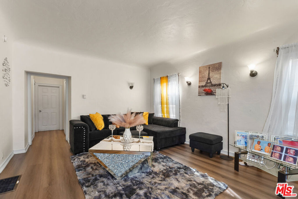 808 W Imperial Highway