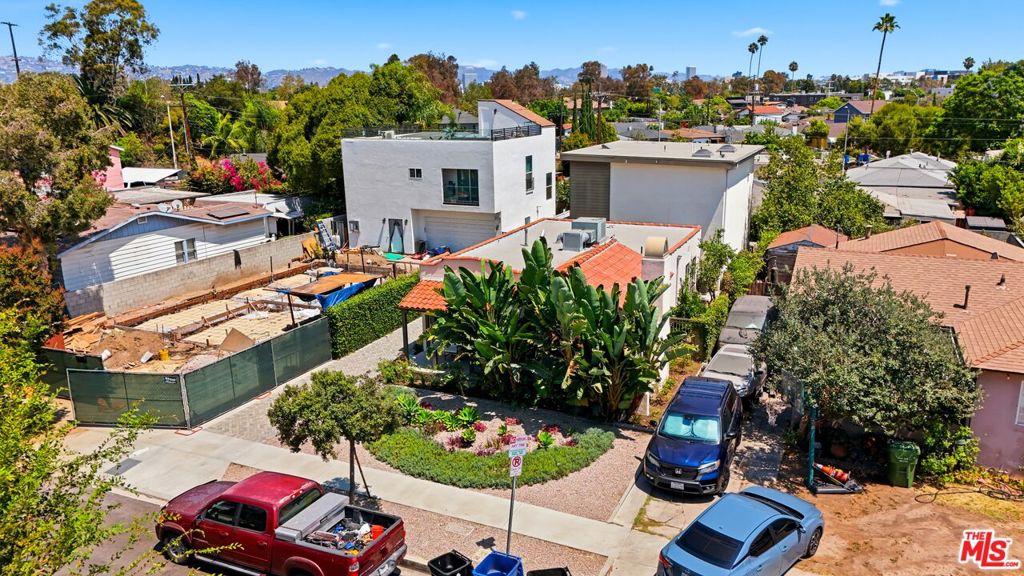 3130 Hutchison Avenue