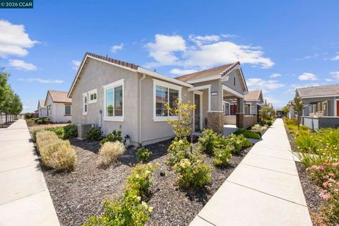 Photo of 2329 Melrose Lndg LNDG, Rio Vista, CA 94571 (MLS # 41137457)