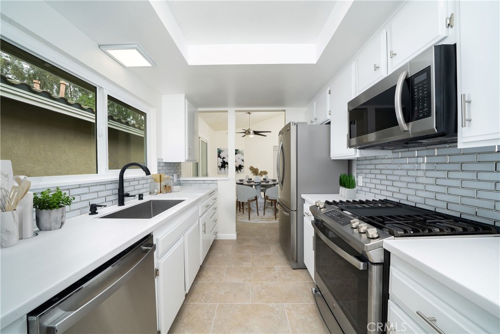 25041 Sunset Place W