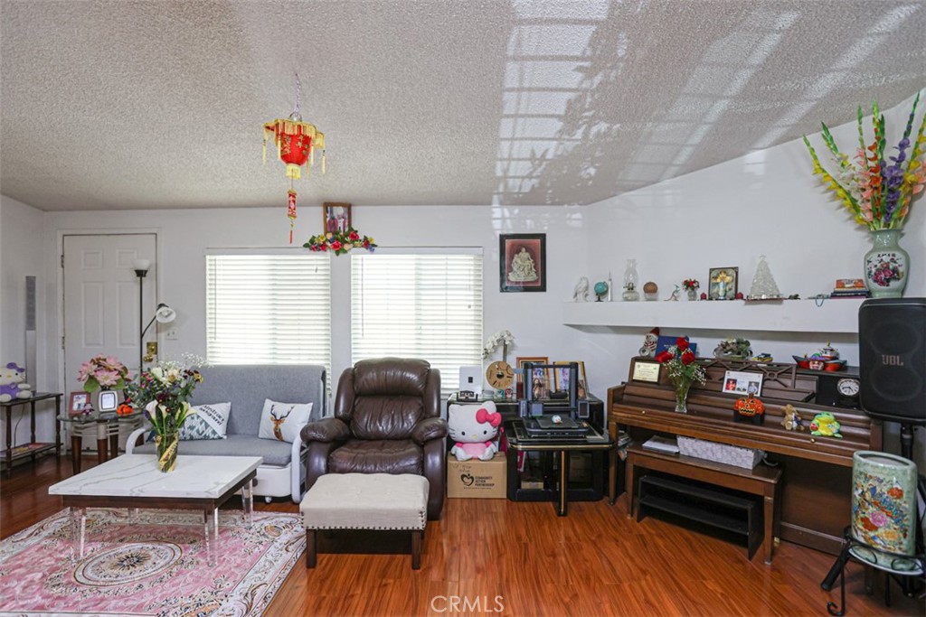 Properties 3 7887 Lampson 100