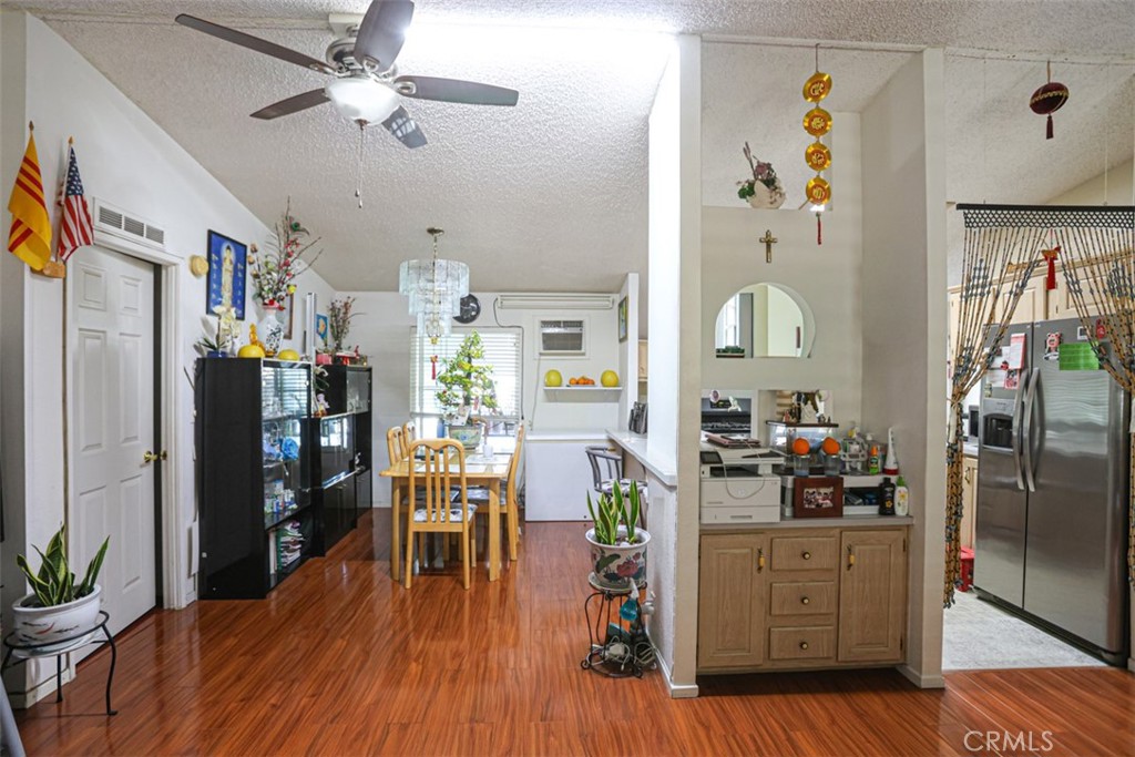 Properties 4 7887 Lampson 100