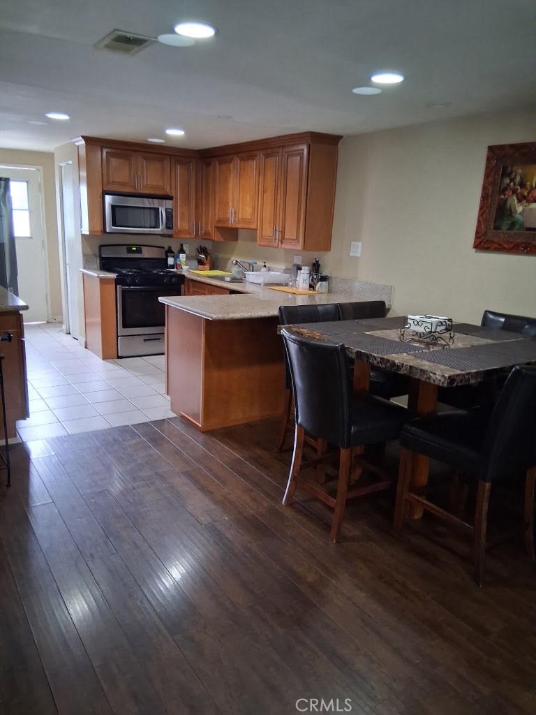 Tustin Imperial (TUSI) - Residential