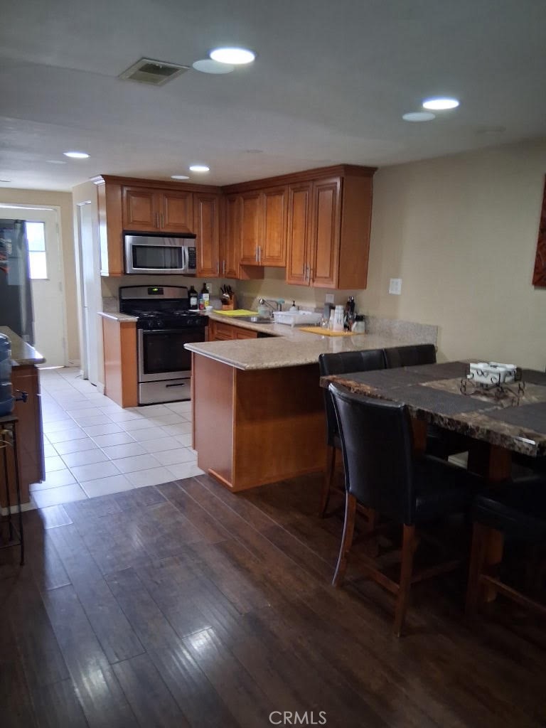 Tustin Imperial (TUSI) - Residential