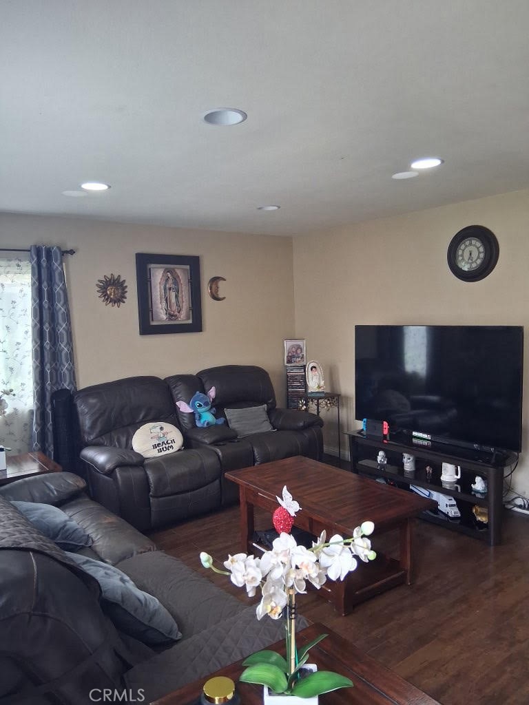 Tustin Imperial (TUSI) - Residential