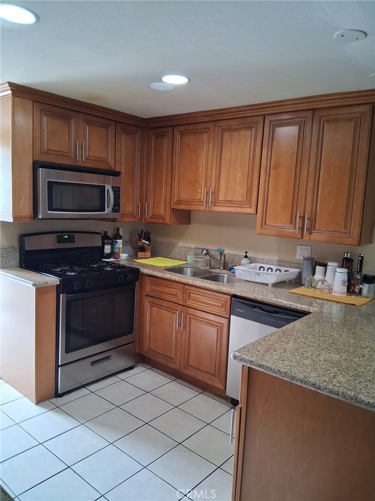 Tustin Imperial (TUSI) - Residential