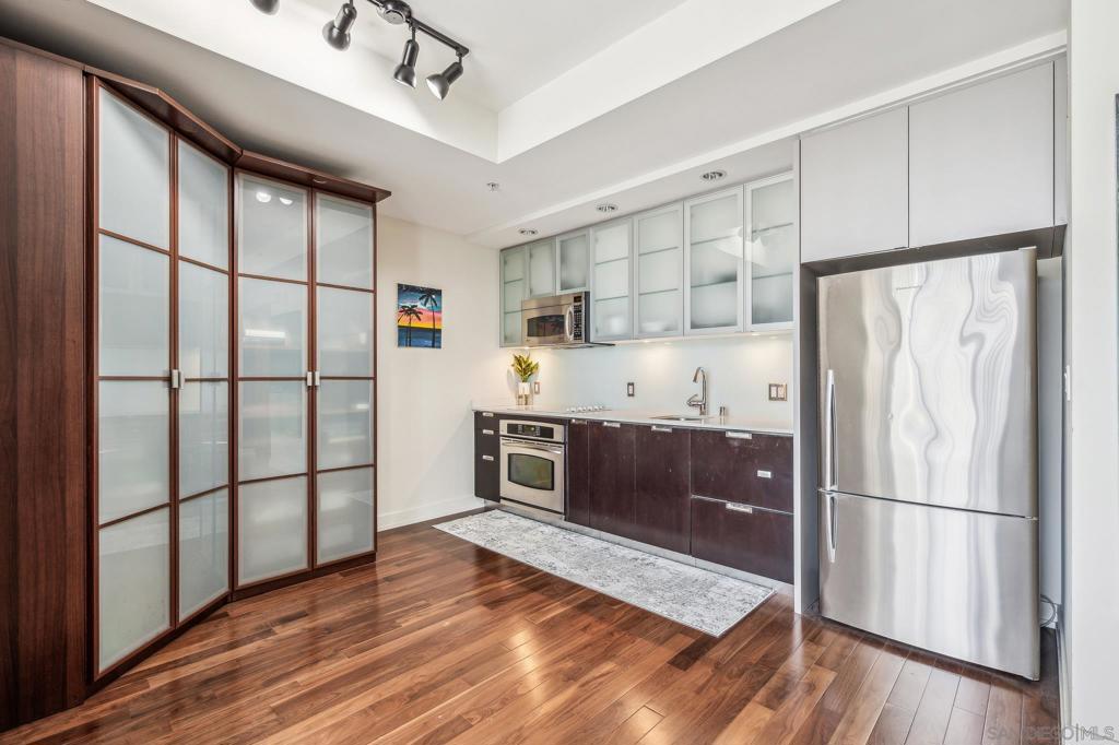 575 6Th Ave 409