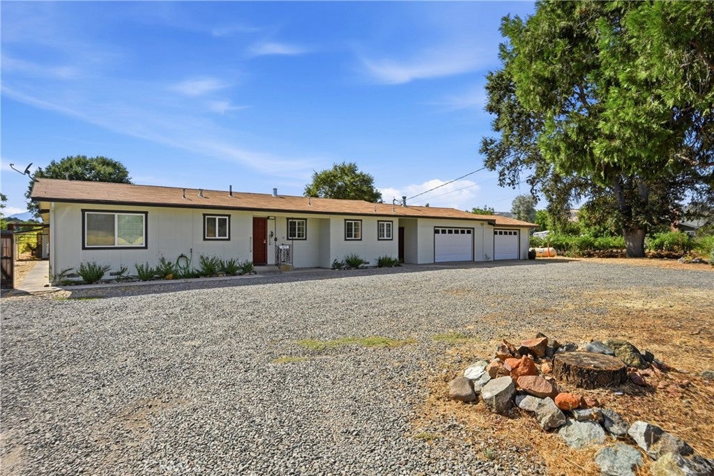 2875 Old Highway 53