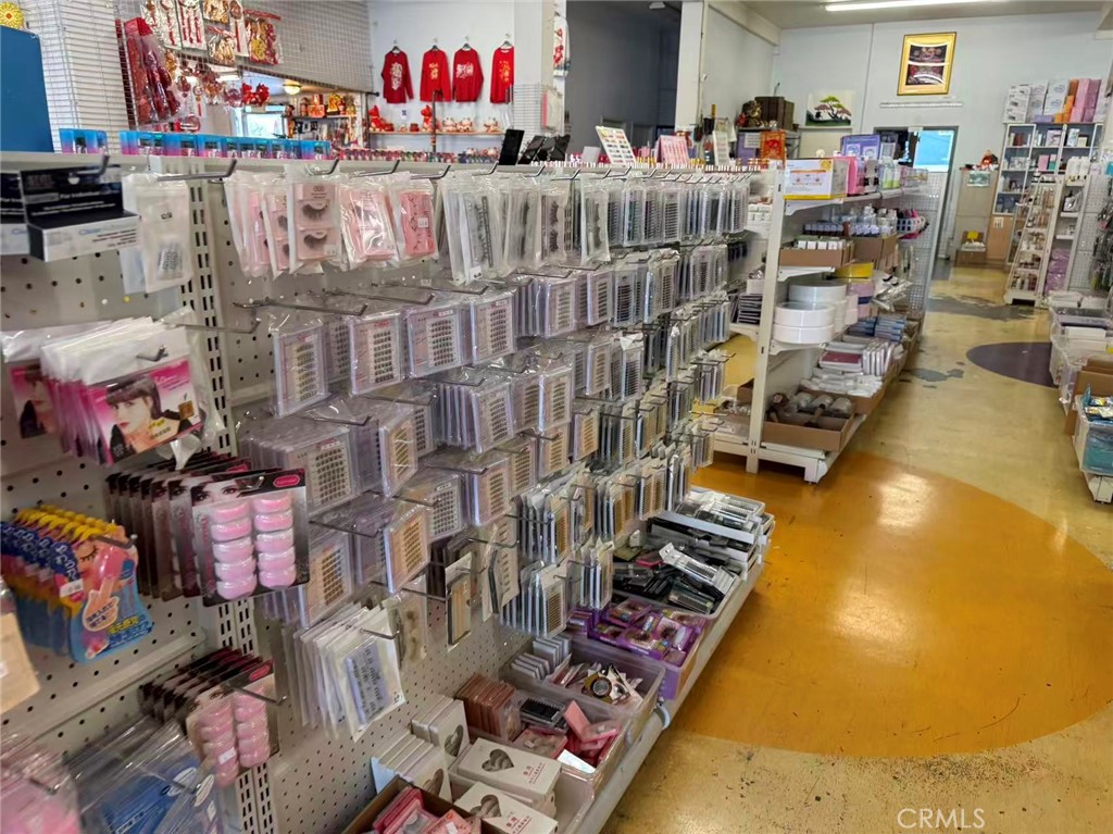 9142 Valley Boulevard