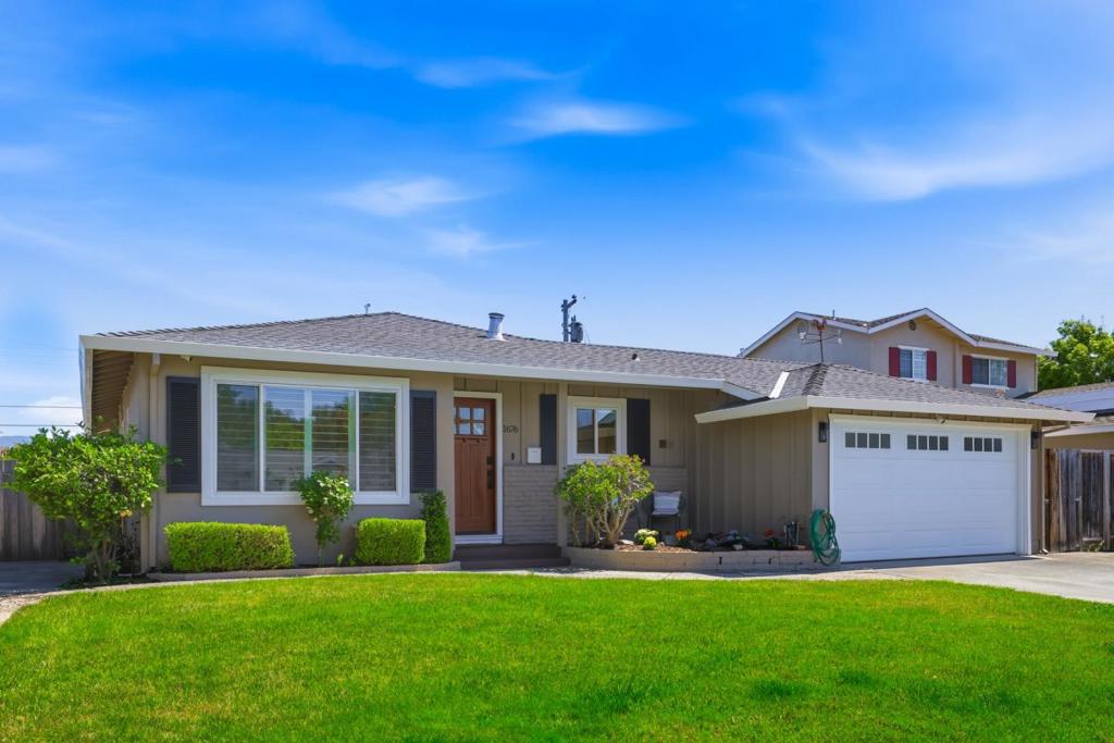 1676 Ebbetts Drive