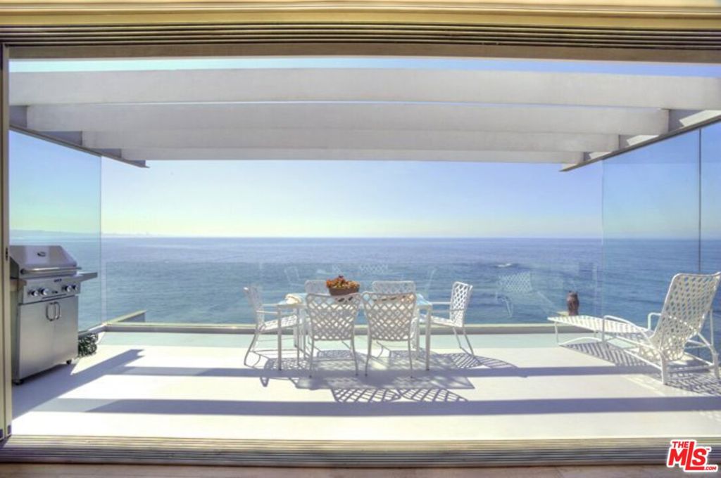 Spectacular! panoramic views of the Ocean and the cityscape to the South. This property was developed with a wonderful 2,650 sq. ft. 3 bedroom, 2-1/2 ba. modern home designed by Ray Kappe A.I.A. Plans include a 2 car garage and 240 sq. ft. of oceanfront decking. The Seller has a copy of the plans and is working with an Architect to reengineer them to today's codes so that the same house could be rebuilt. The Culbert Forte home was published several times, most notably on the cover of Global Architecture #51. Ray Kappe was one of the founders of SciArc and a Scion of Modern Architecture.Be sure to visit the website and the virtual tour.