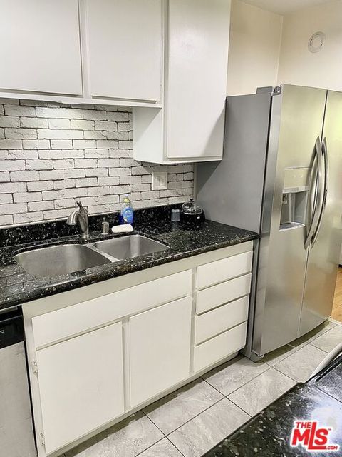 Photo of 6526 Ocean Crest Drive #102, Rancho Palos Verdes, CA 90275 (MLS # 25623265)