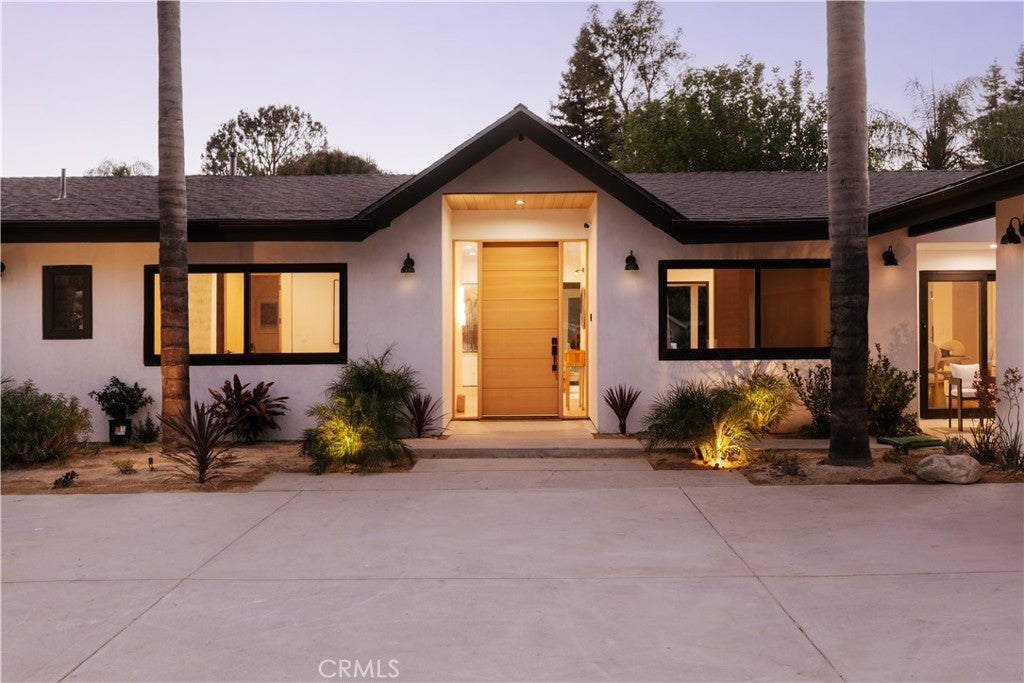 5313 Crebs Avenue