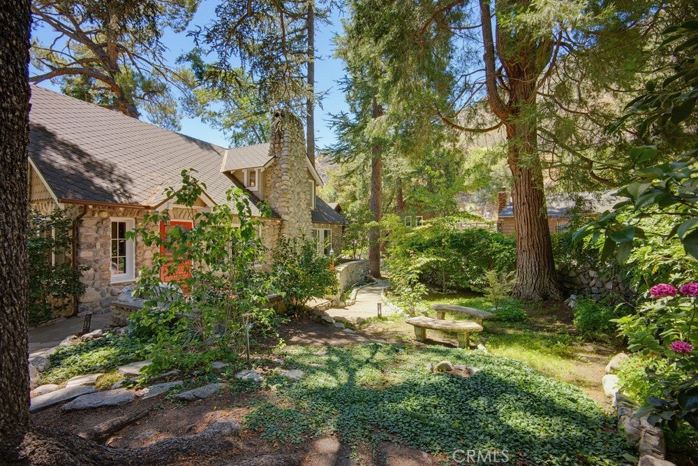 28 Bear Drive
