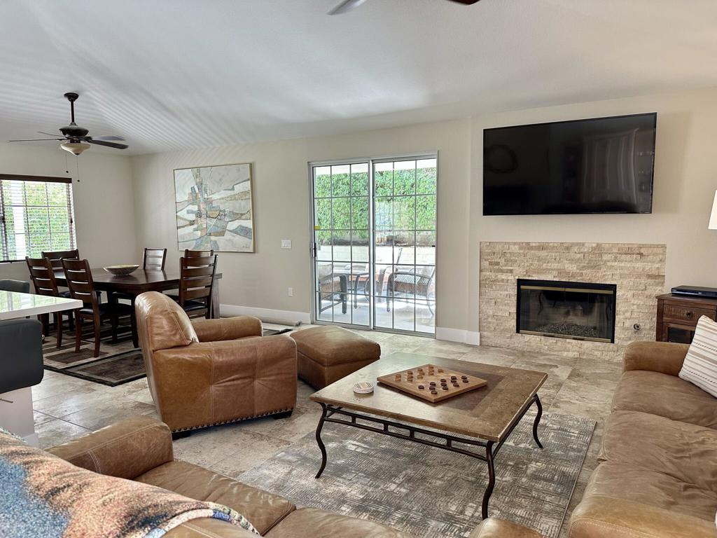 Desert Breezes - Residential Lease