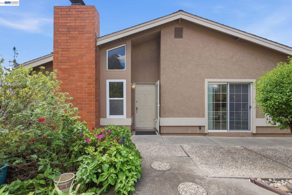 364 Blossom Hill Rd