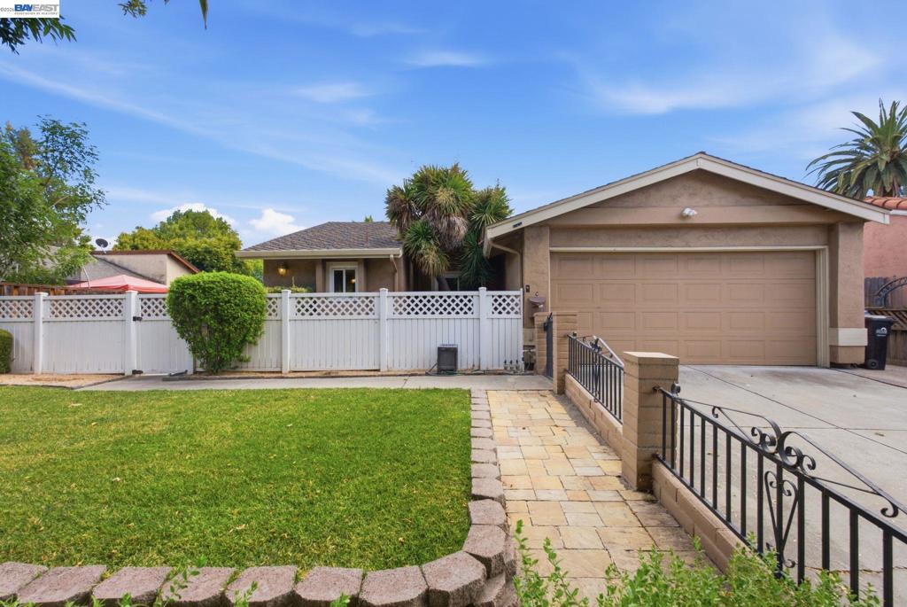 364 Blossom Hill Rd