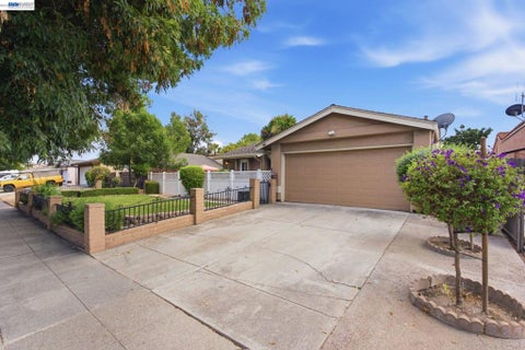Photo of 364 Blossom Hill Rd RD, San Jose, CA 95123 (MLS # 41147154)
