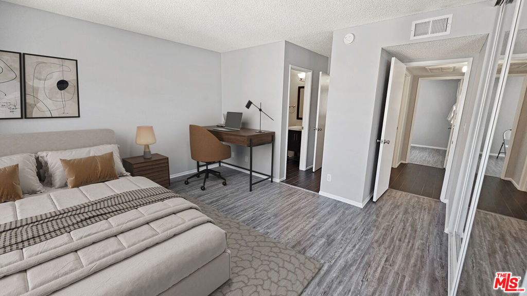 9928 Sepulveda Boulevard 5