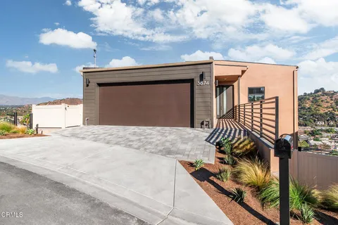 3874 W Point Drive, Los Angeles, CA 90065 - MLS#: P1-24292