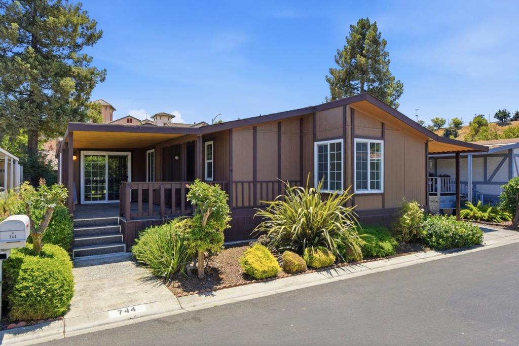 744 Mill Stream Drive 744