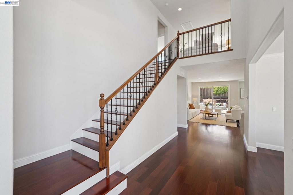 123 Benmore Dr