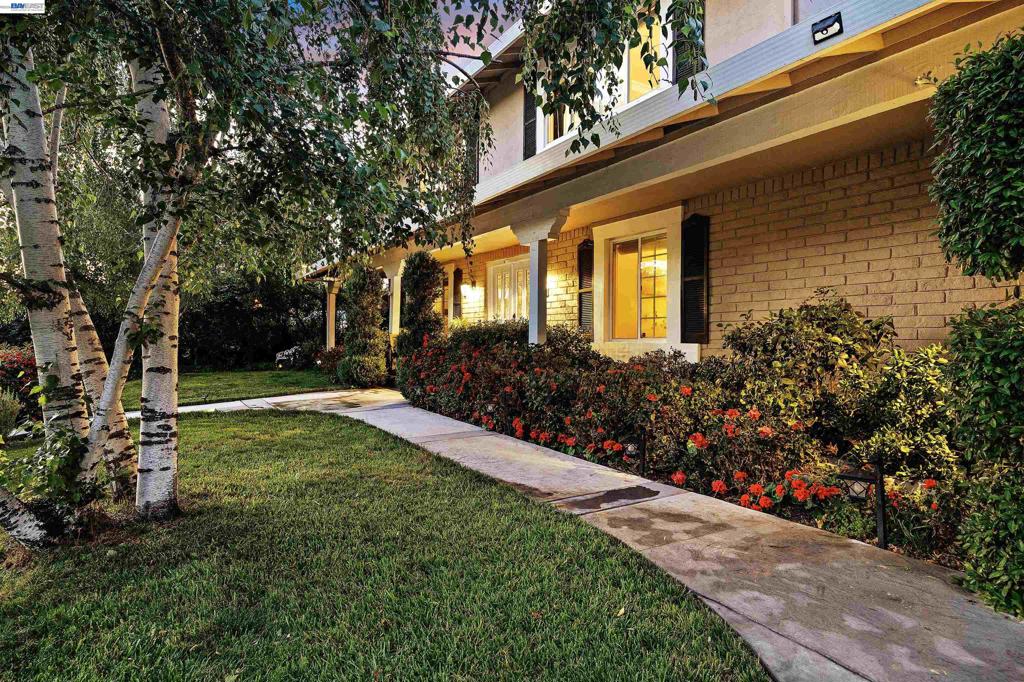 1007 El Capitan Drive