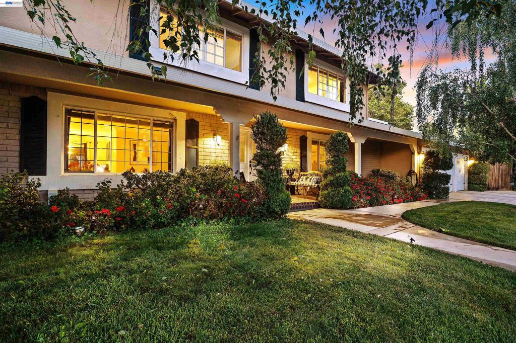 1007 El Capitan Drive