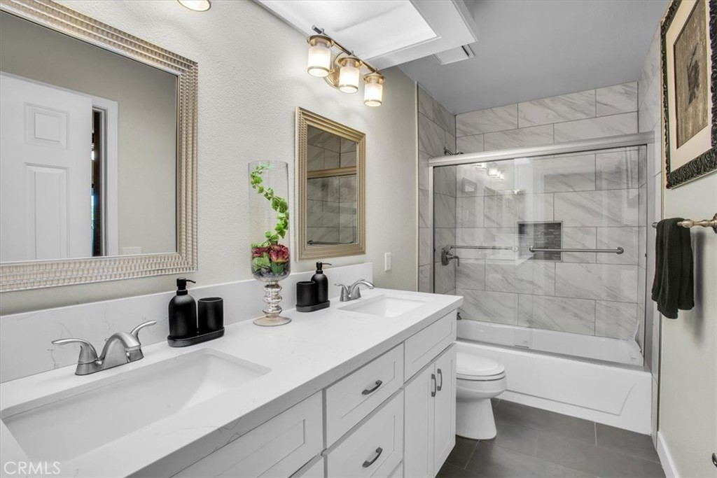 The Lakes Country Club (32429) - Residential