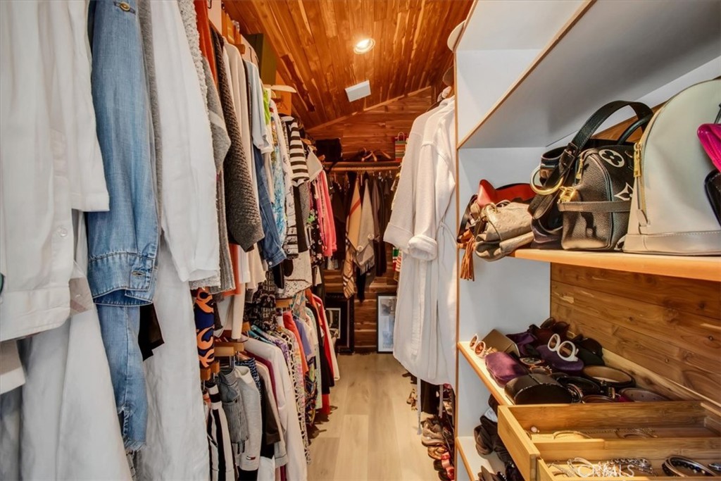 The Lakes Country Club (32429) - Residential