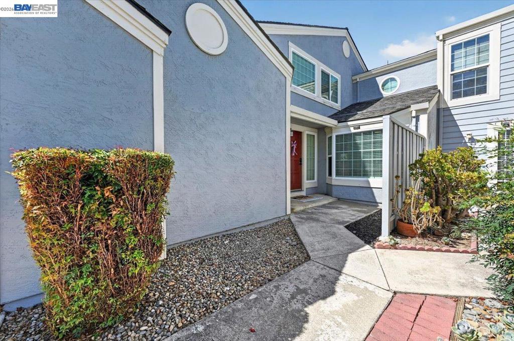 345 Northwood Cmns