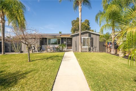 Photo of 943 E Yale Street, Ontario, CA 91764 (MLS # CV26047319)