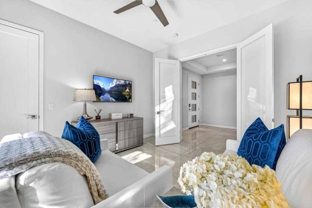 The Retreat at DW - Residential