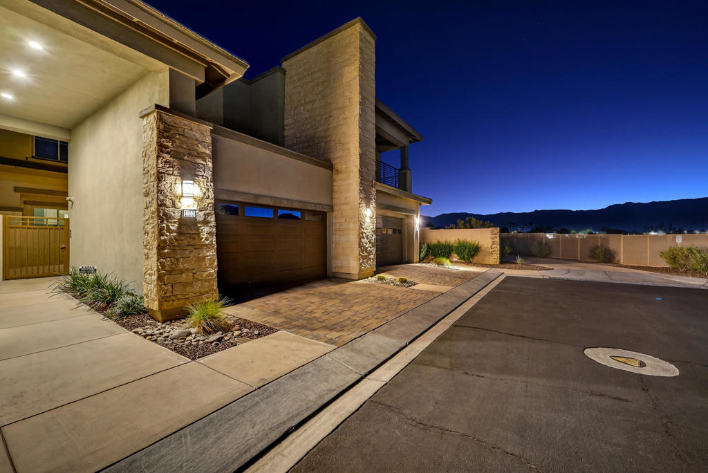 The Retreat at DW - Residential