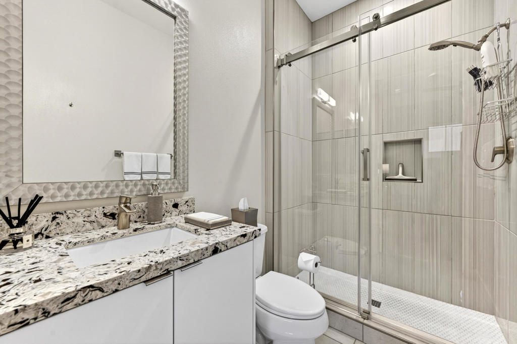 The Retreat at DW - Residential