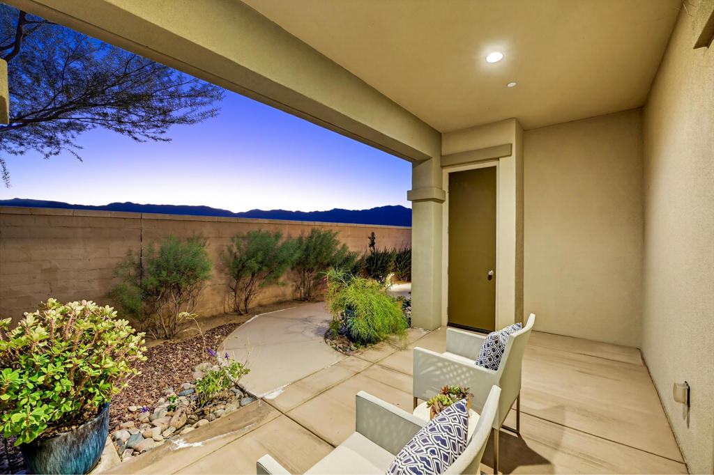 The Retreat at DW - Residential