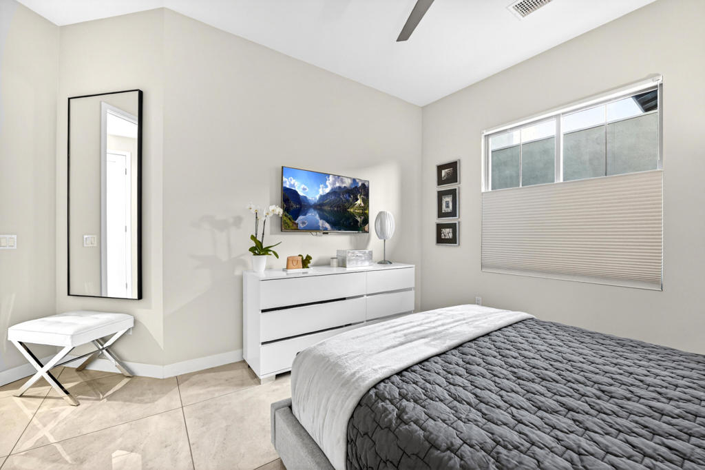 The Retreat at DW - Residential