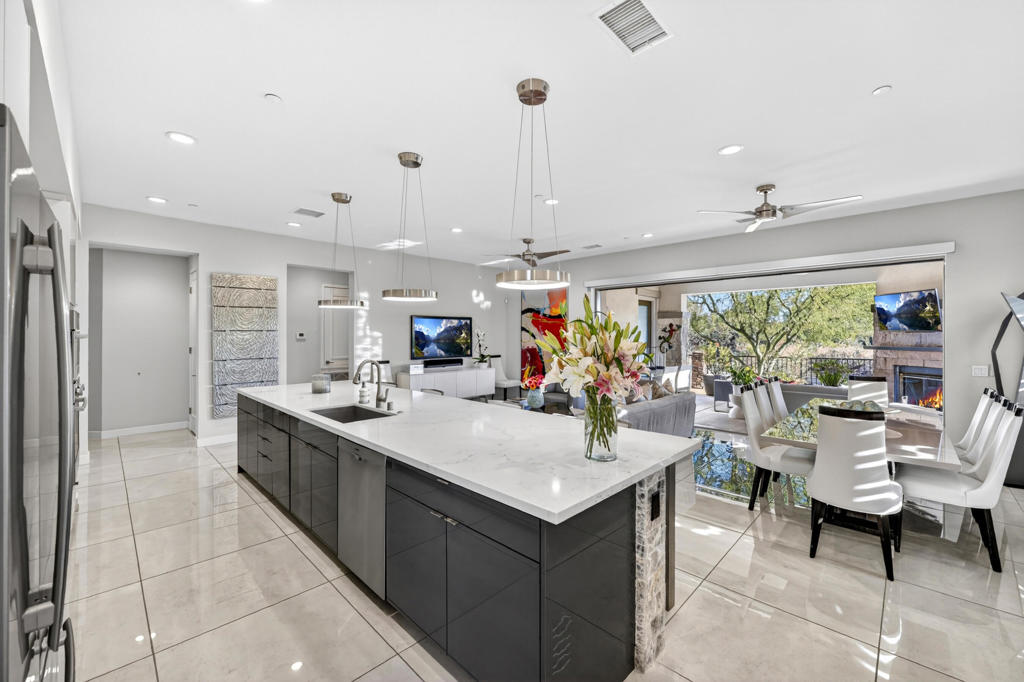 The Retreat at DW - Residential