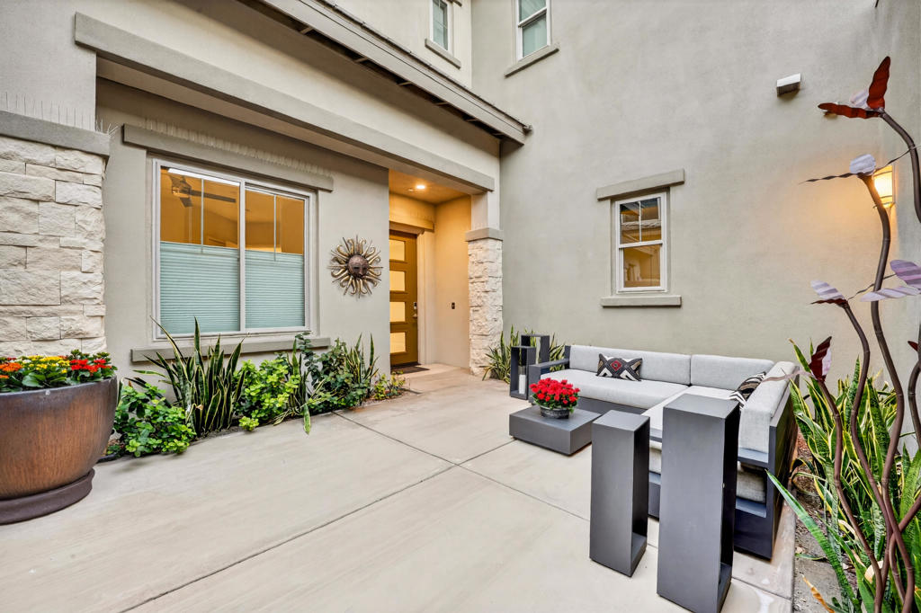 The Retreat at DW - Residential