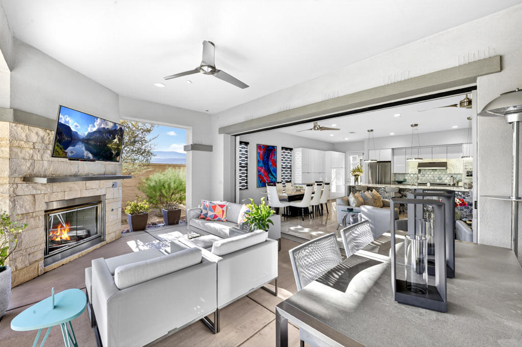 The Retreat at DW - Residential