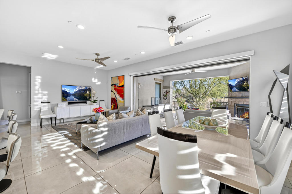 The Retreat at DW - Residential