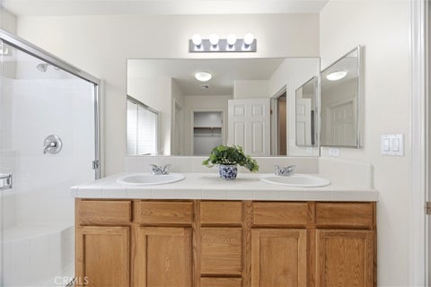 Tiny photo for 11500 Indian Hawthorne ST, Bakersfield, CA 93311 (MLS # SR26116296)