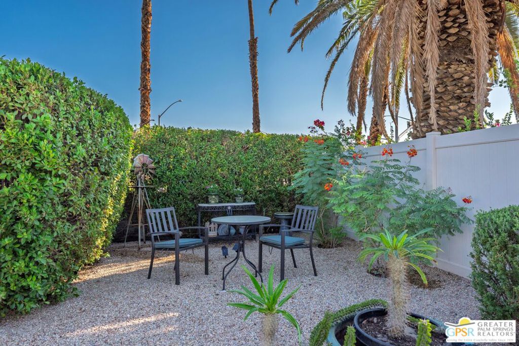 Sunrise Palms - Residential