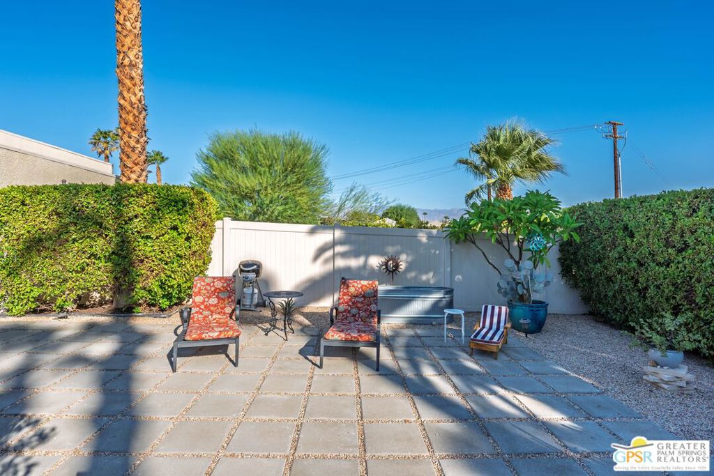 Sunrise Palms - Residential