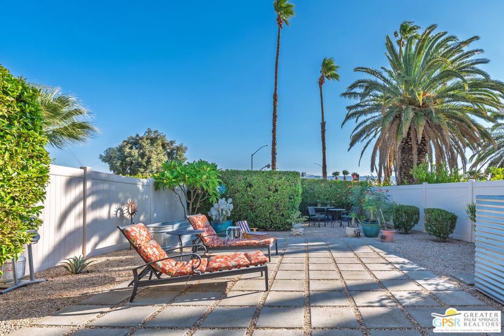 Sunrise Palms - Residential