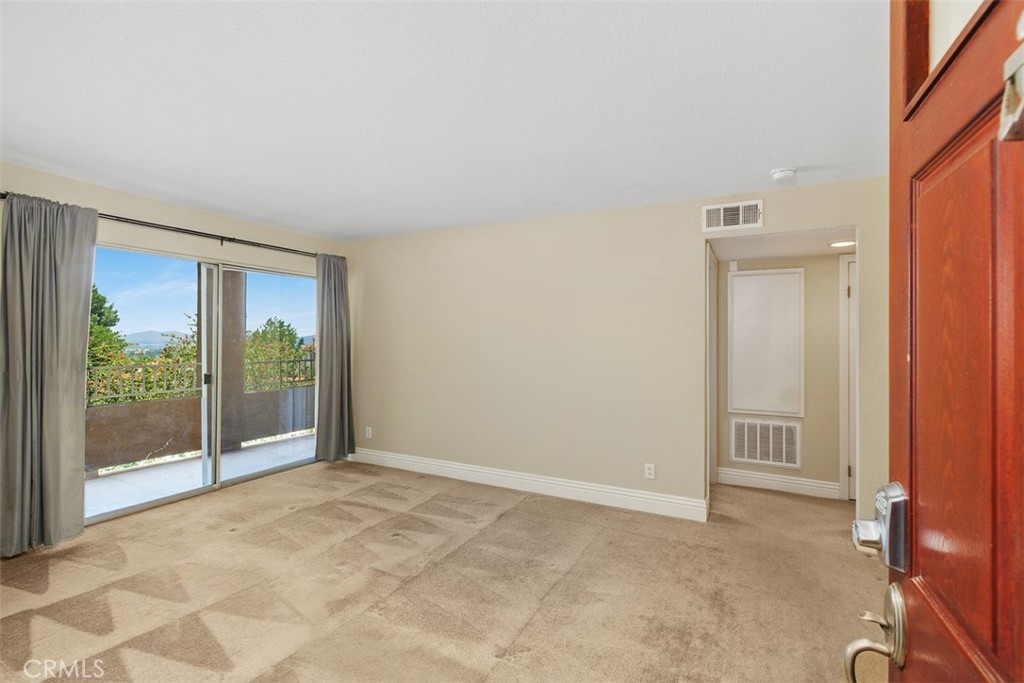 2400 San Gabriel Way 205