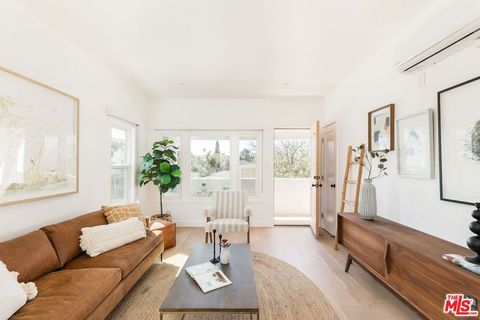 Photo of 5847 1/2 Ernest Avenue, Los Angeles, CA 90034 (MLS # 26652477)